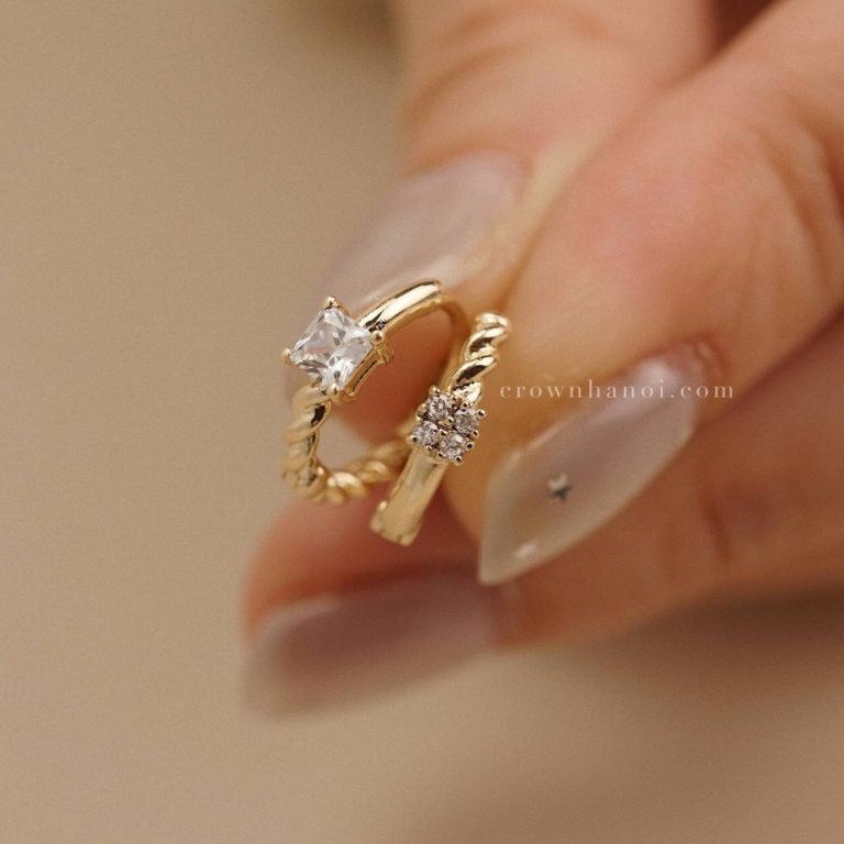 HALF TWIST MIX HOOP EARRINGS