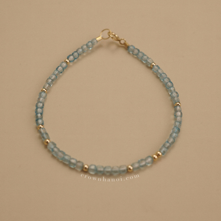 AQUAMARINE BEADED BRACELET
