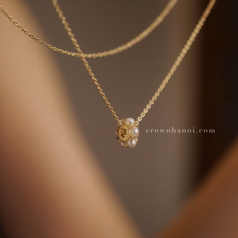 GLAZED DONUT NECKLACE