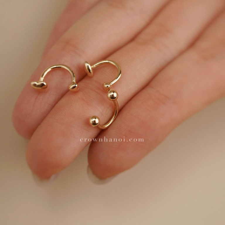 DOTTIE U HOOP EARRINGS