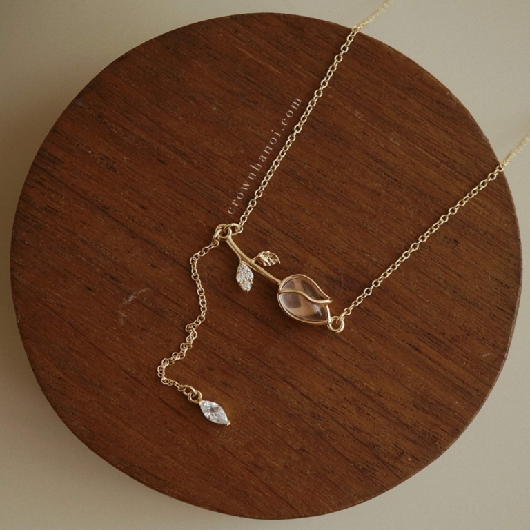 CABOCHON TULIP NECKLACE