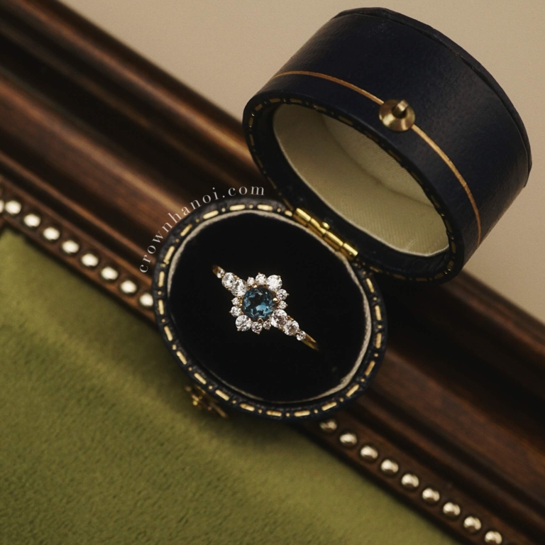 TOPAZ LUMINOUS RING
