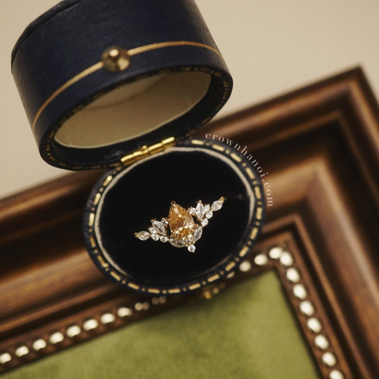 CHAMPAGNE MOISSANITE SUNBEAM RING
