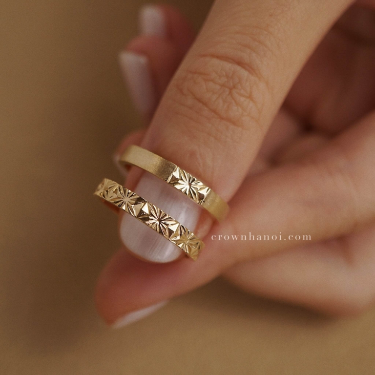 PRISM BAND RING