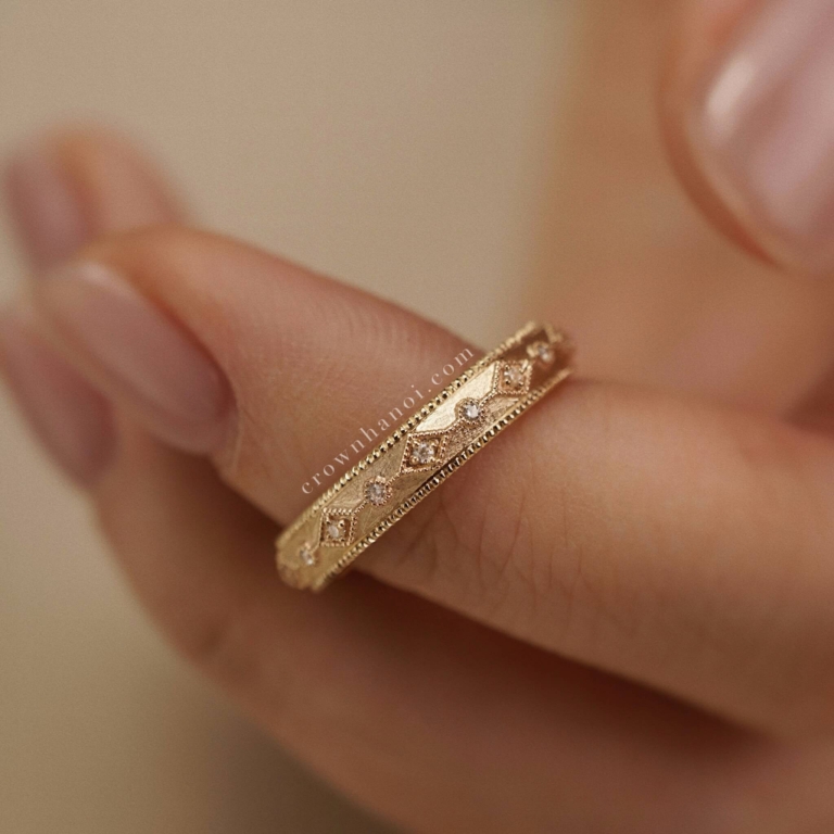 STONE RHOMBUS FACET RING