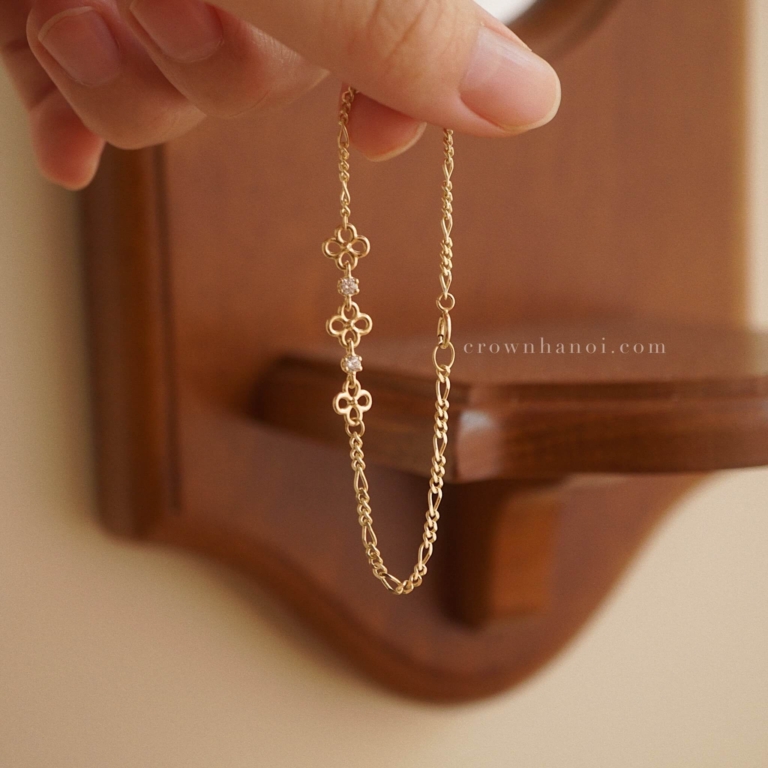 TRIPLE FLOWER - SPARKLE FIGARO BRACELET