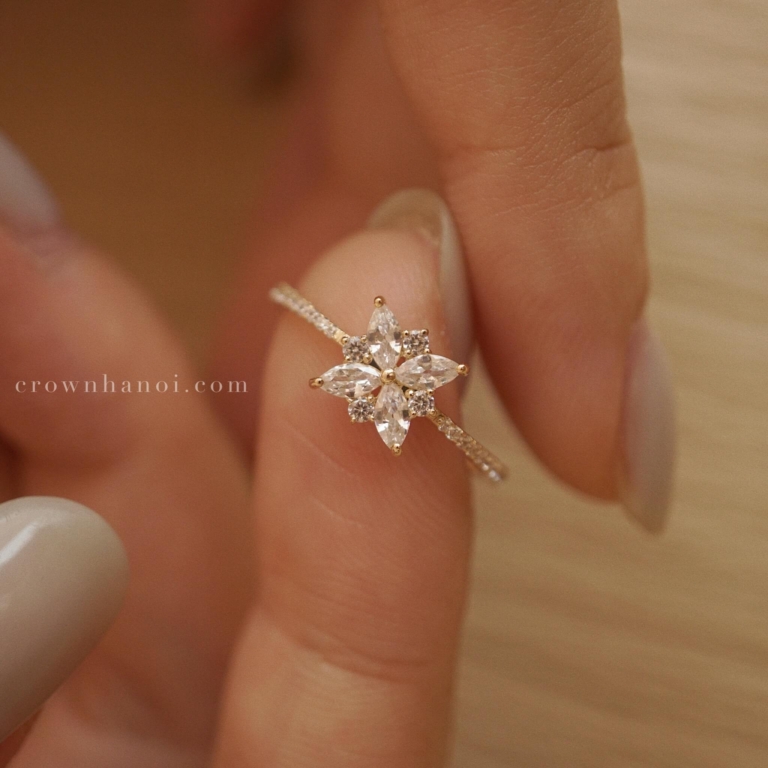 STARBLOOM RING
