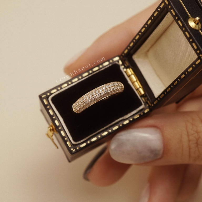 DIAMOND PAVE RING