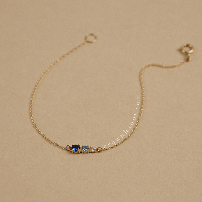 Alternative view of VERTICAL TRIO STONE BRACELET