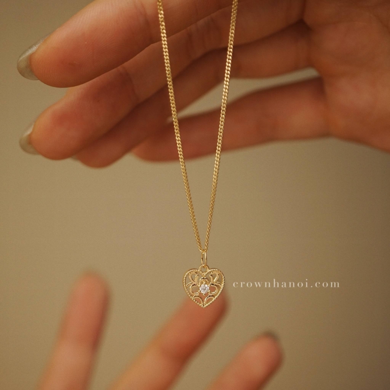 FLEUR HEART CURB NECKLACE
