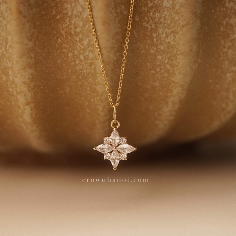 STARBLOOM NECKLACE
