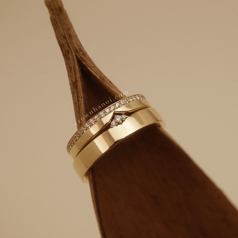 PAVE HUG COUPLE RING