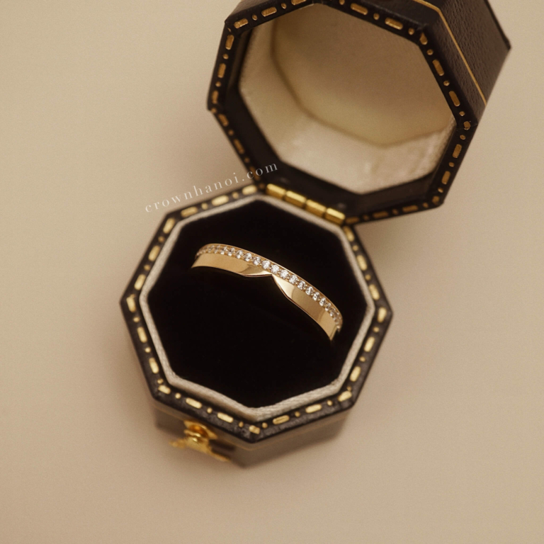 PAVE HOLD RING
