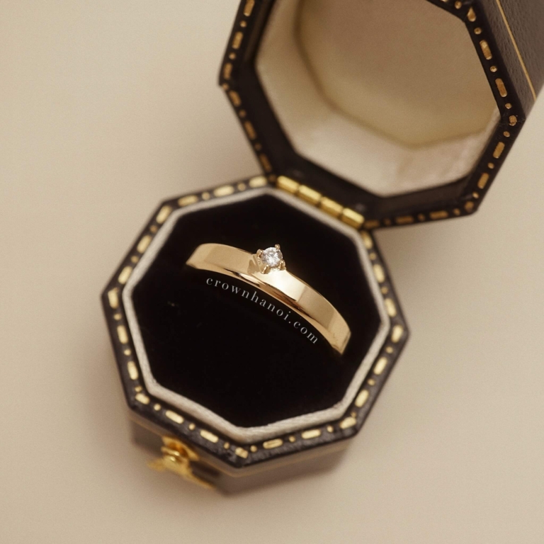 STONE EDGE FOLD RING
