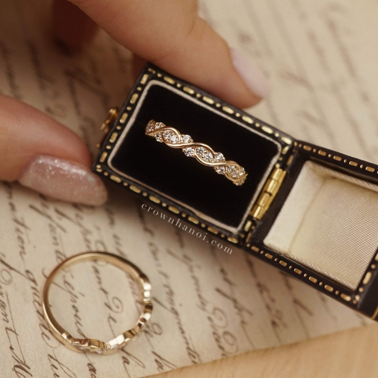 TWINED FLOW RING
