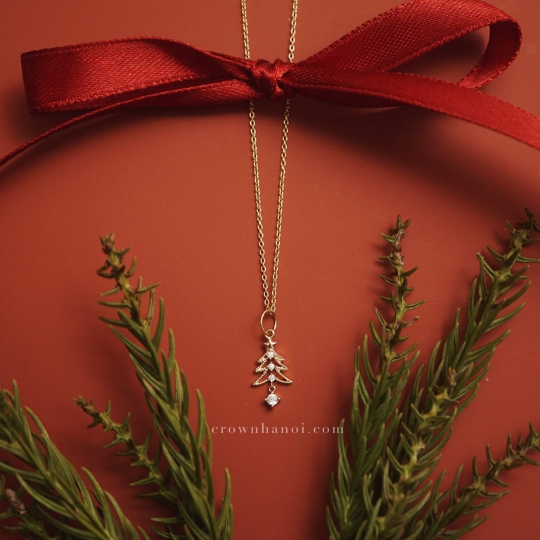 PINE DEW NECKLACE