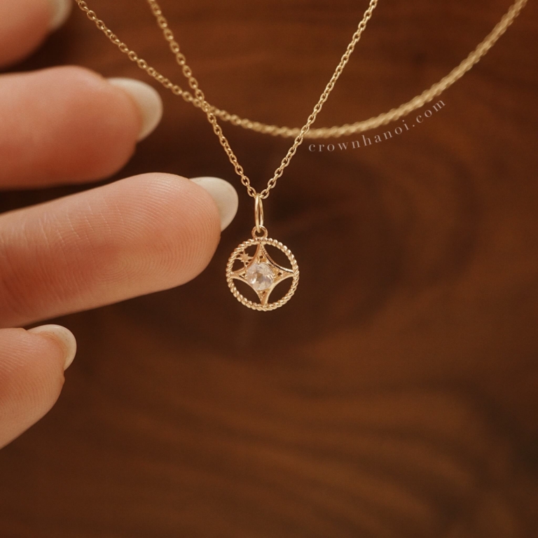 POLARIS NECKLACE