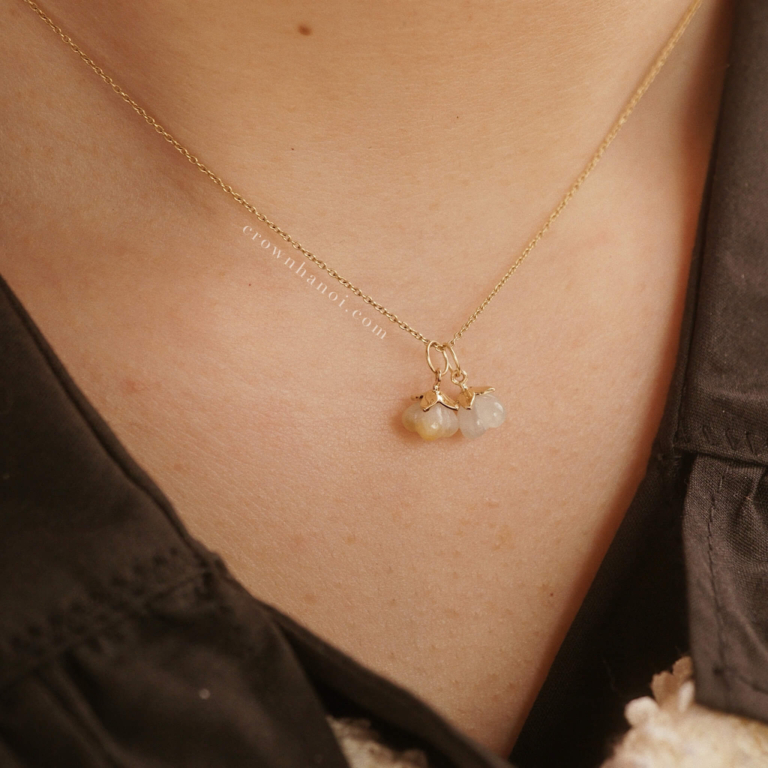BUD PETAL NECKLACE