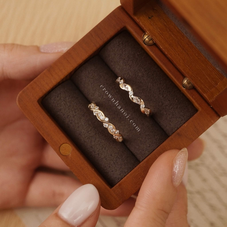 TWINED FLOW COUPLE RING