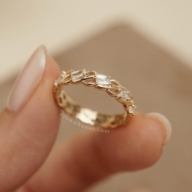 TRELLIS ROW RING