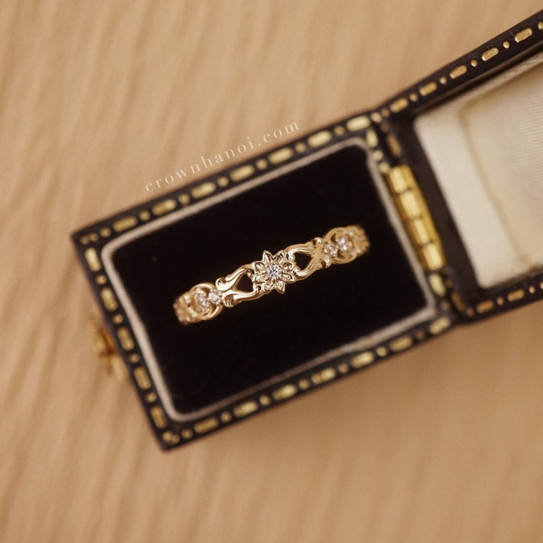 JASMINE VINE RING