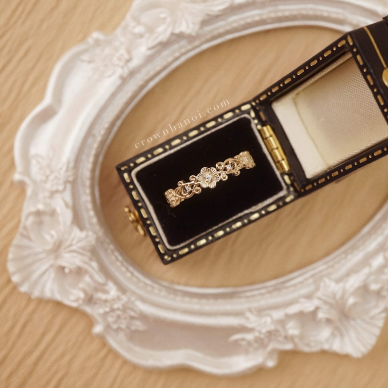 PRIMROSE VINE RING