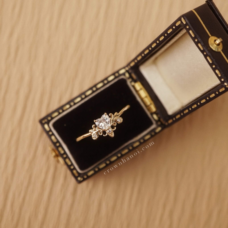 HEART CROWN RING